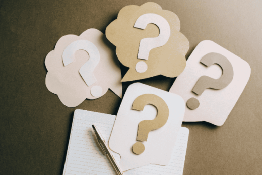 「知りたい」だけでは特定できない？発信者情報開示請求における「プライバシーの壁」と法的な限界